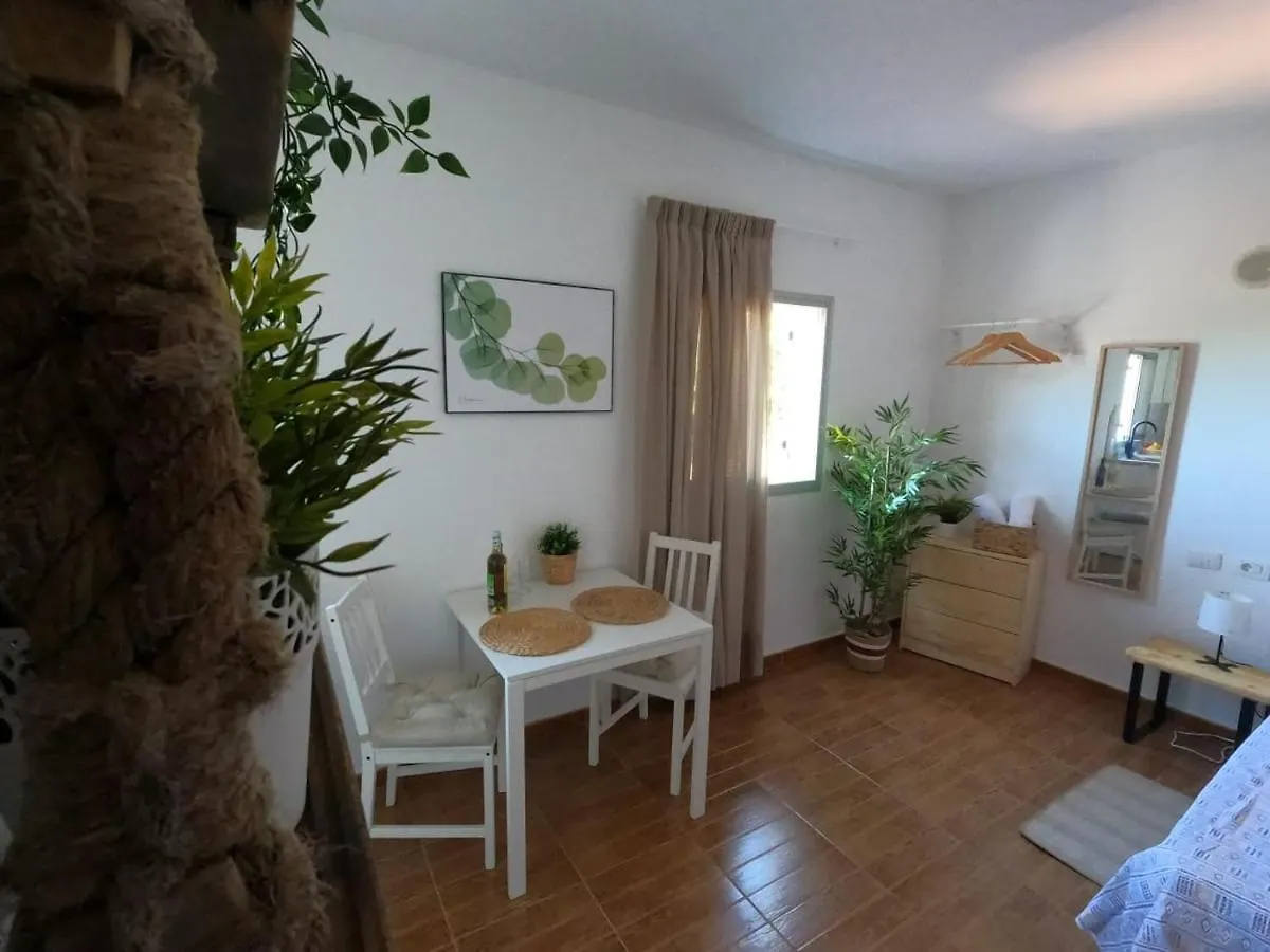 B&B And Apartments El Charco Azul El Risco Bed & Breakfast