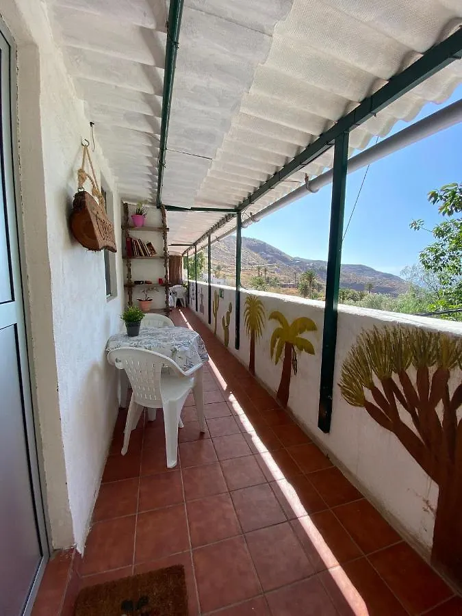 B&B And Apartments El Charco Azul El Risco 0*,