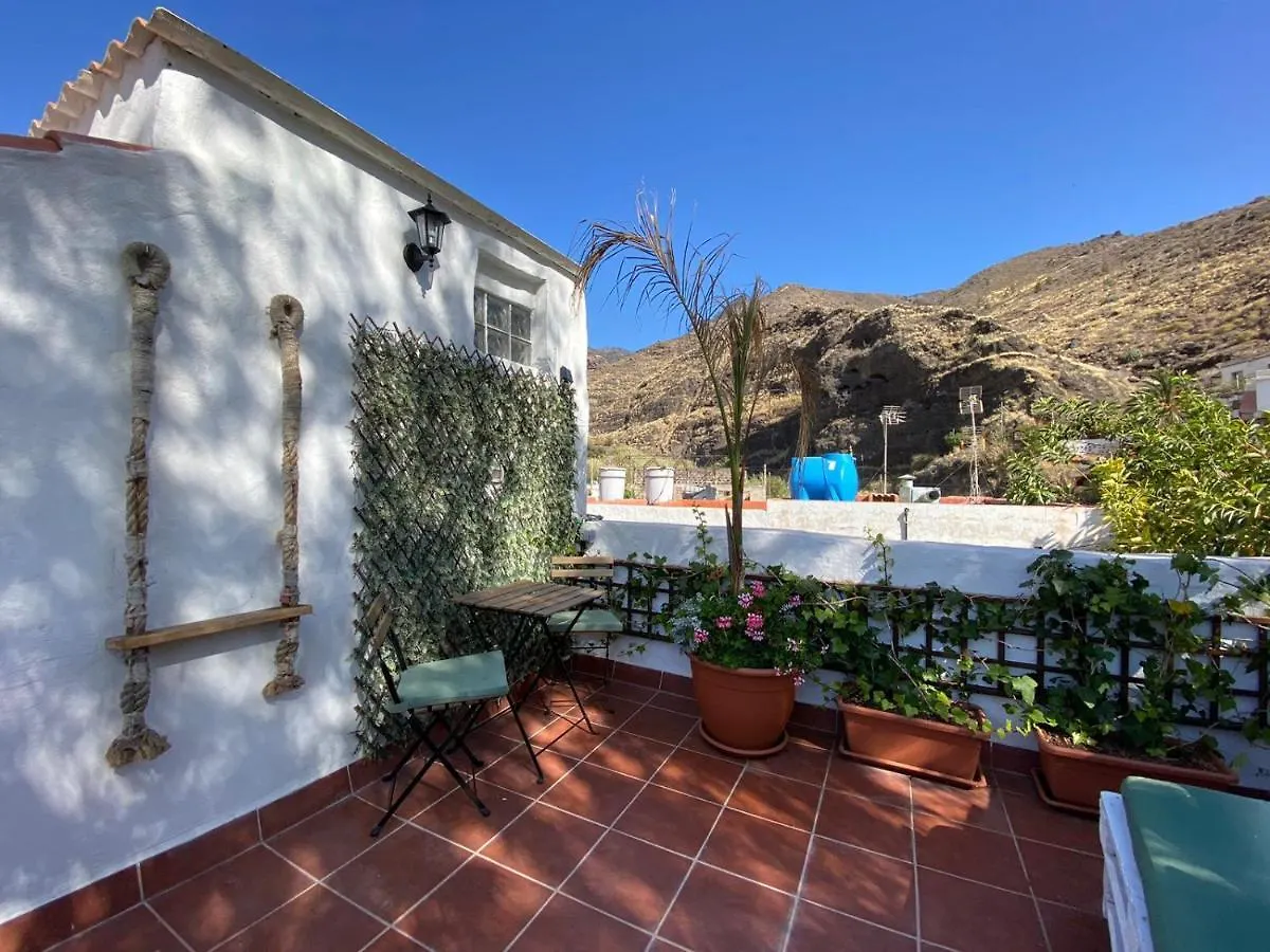 B&B And Apartments El Charco Azul El Risco 0*,  Spain
