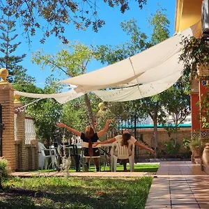 https://hostal-victoria-matalascanas.es-andalucia.com