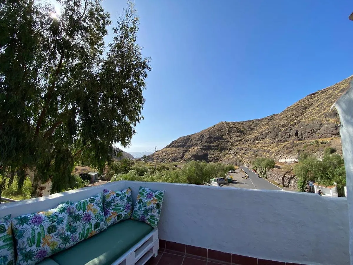 B&B And Apartments El Charco Azul El Risco 0*,  Ισπανία