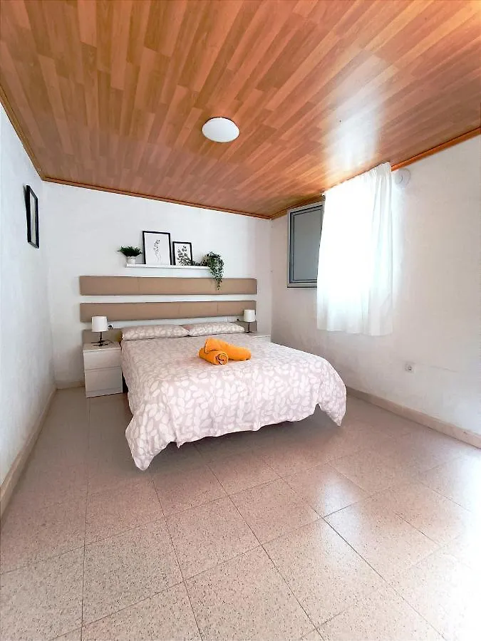 B&B And Apartments El Charco Azul El Risco Bed and Breakfast